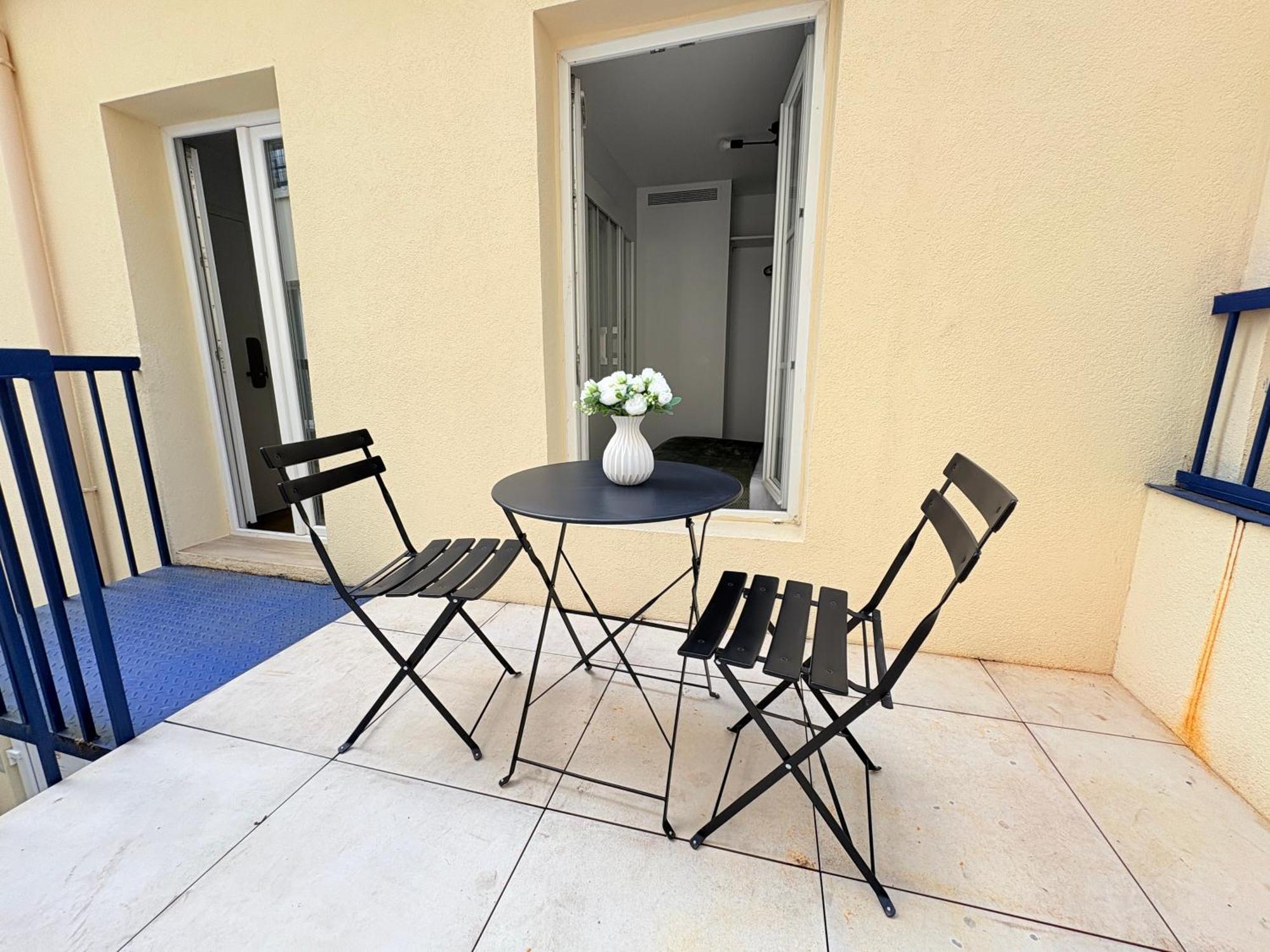 Moret Art Flats Trendy East Parijs